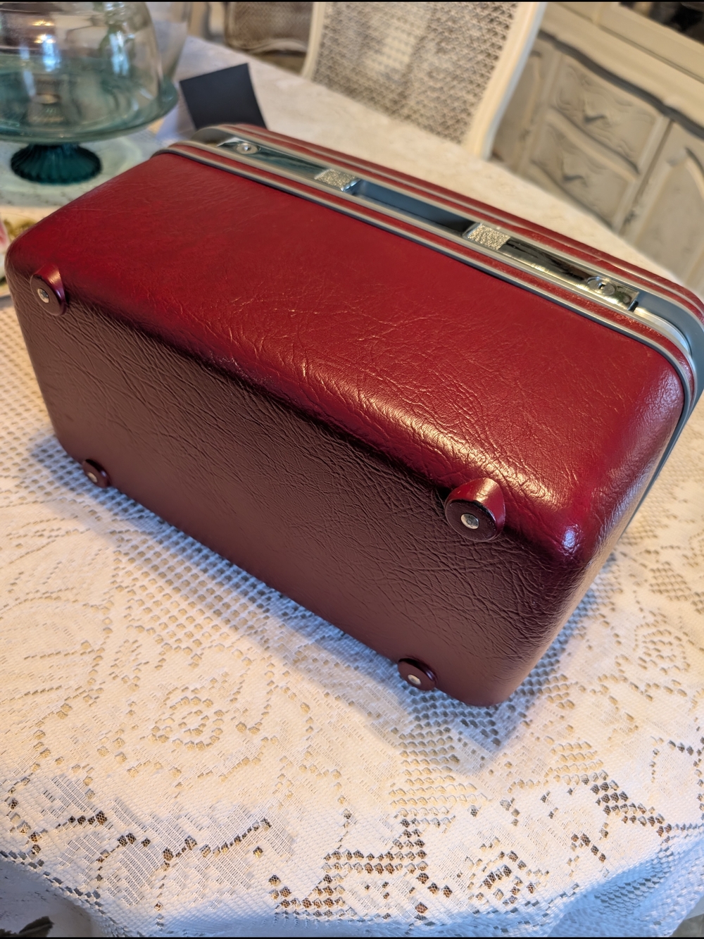 Samsonite Burgundy Vintage Train Case - Picture 4 of 11